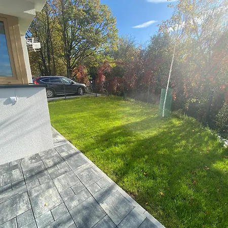 Apartment Z Ogrodkiem Barkowska